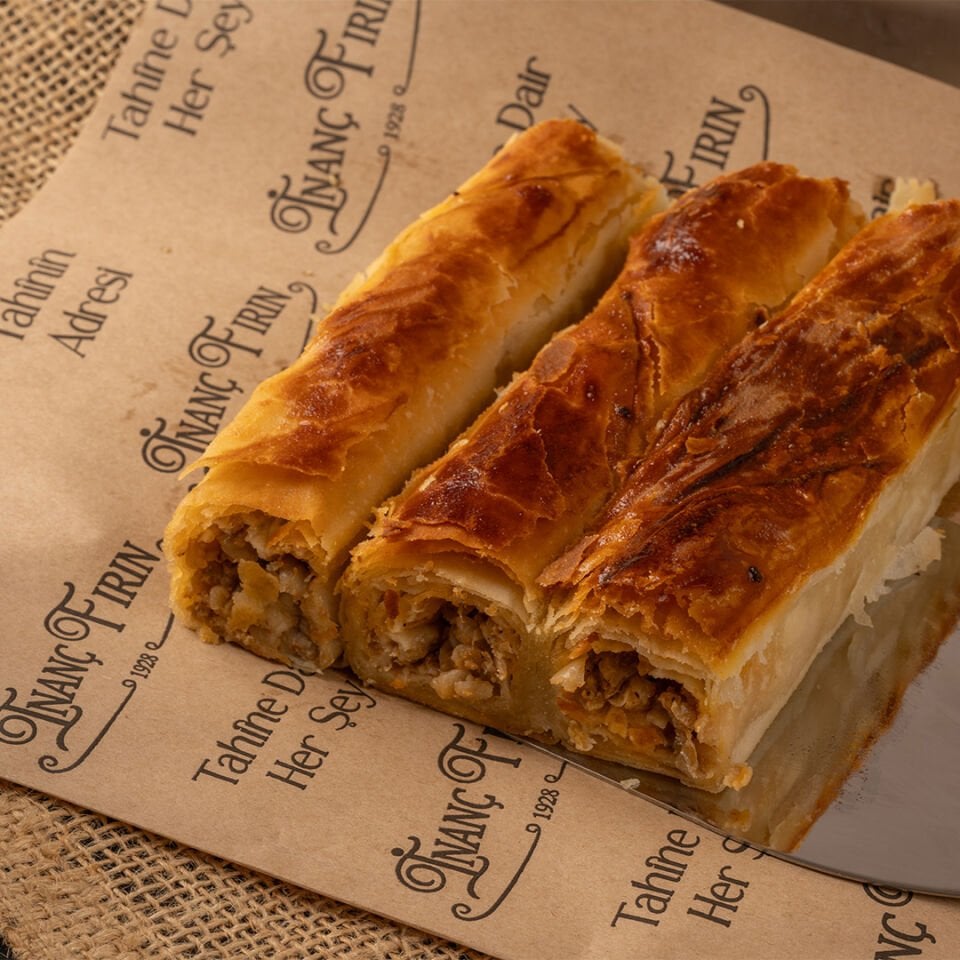 Kıymalı Boşnak Böreği Tepsi