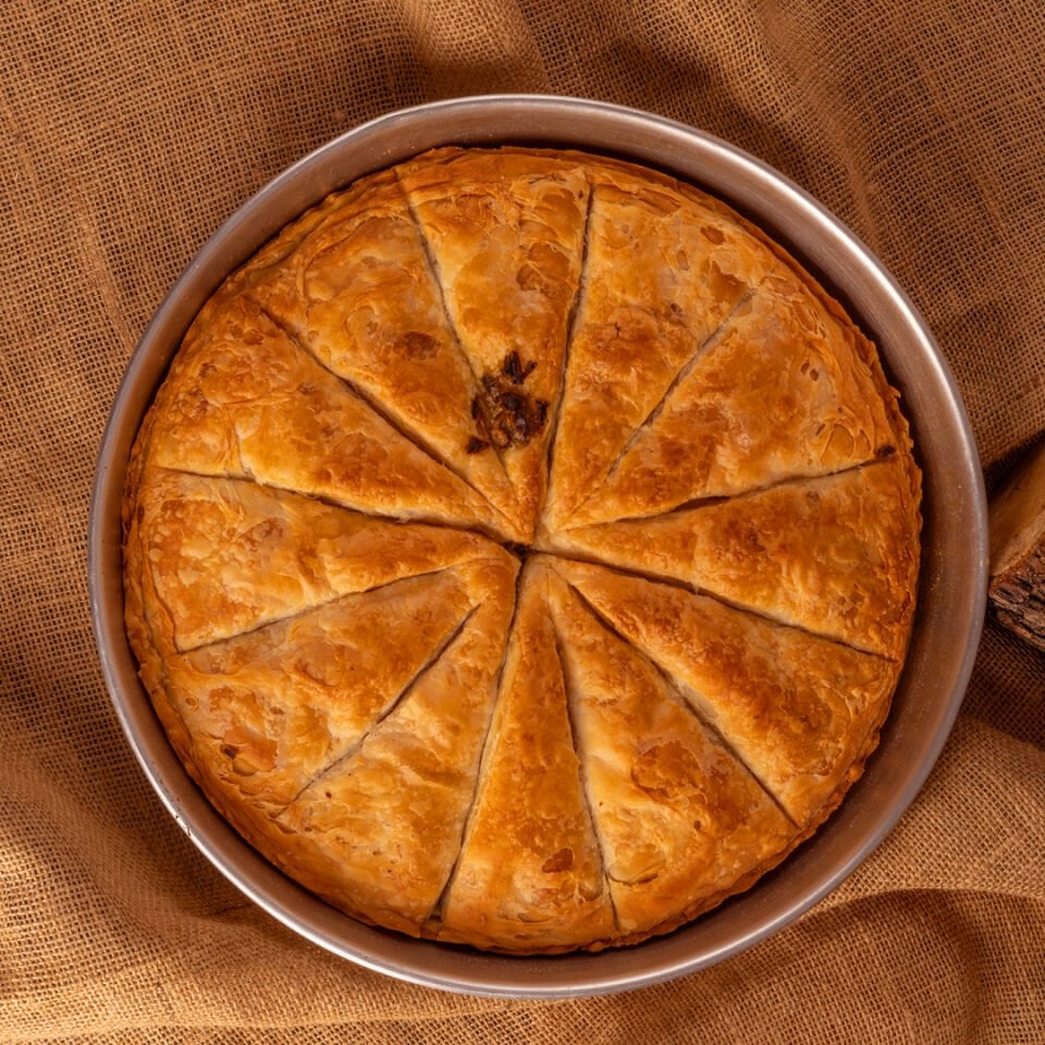 Pırasalı Arnavut Böreği Tepsi