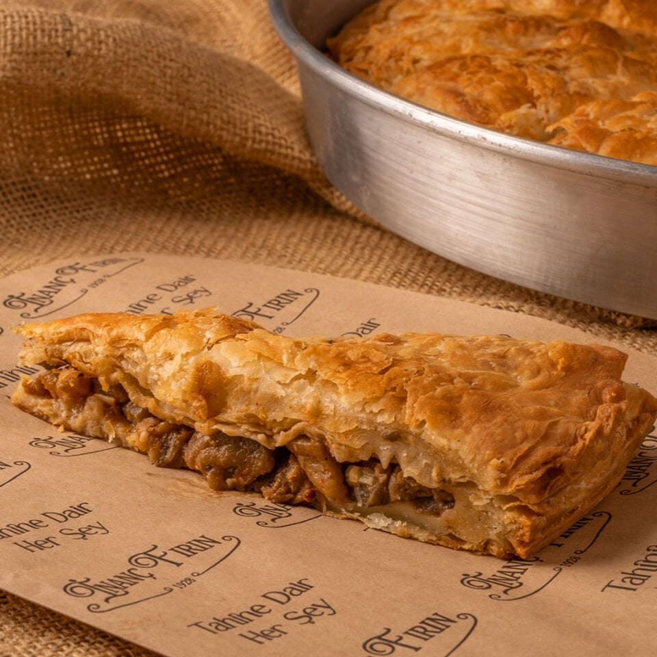 Patlıcanlı Arnavut Böreği Tepsi