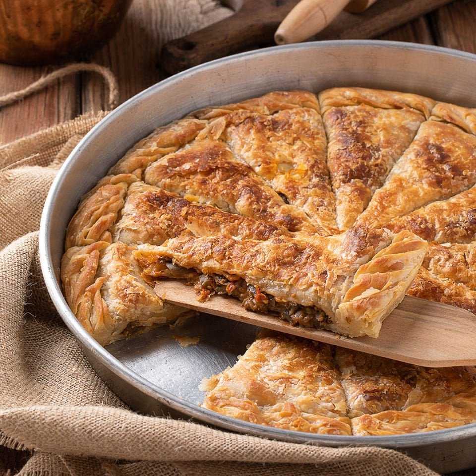 Patlıcanlı Arnavut Böreği Tepsi